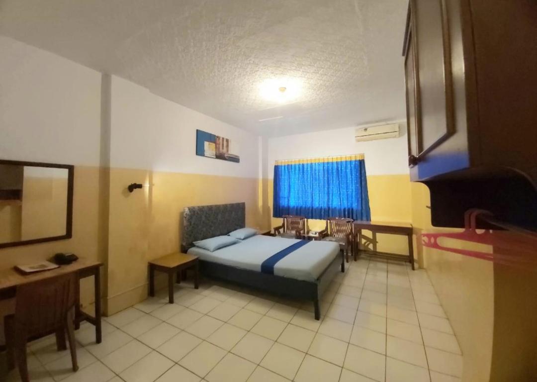 Sentosa Hotel & Restaurant - Tersertifikasi Chse Dari Kementerian Pariwisata Dan Ekonomi Kreatif Бекаси Экстерьер фото